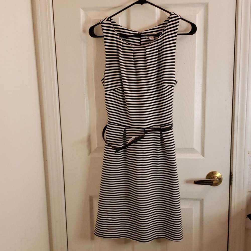 🤯3/$12 Merona B & W Striped Belted Dress PocketsS